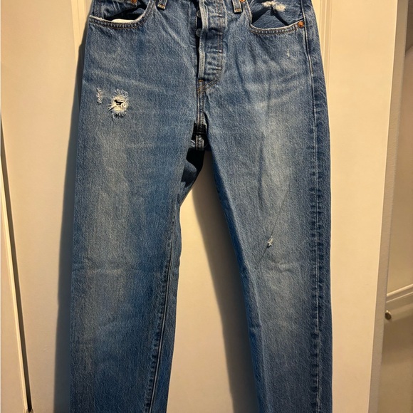 Levi’s 501 Distressed Women’s Jeans - Picture 1 of 4